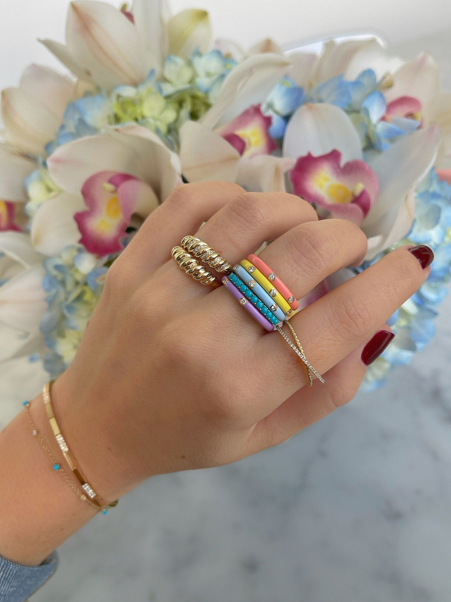 Interlocking Diamond And Gold Twist Ring